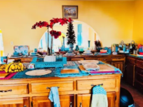 Charming 3-bedroom house with AC and WiFi in Negril