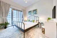 Modern Apt In Dubai South Hotels in Dubai World Central