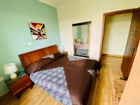 Stunning 3-Bedroom Condo in Kigali - Perfect Blend of Luxury and Convenience! فنادق في 