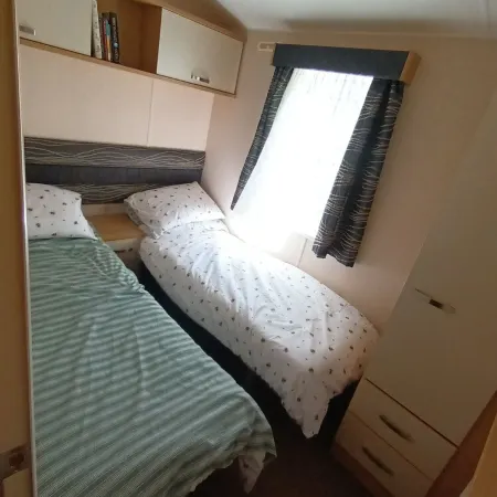 A rare and cosy air-conditioned caravan based on a beautiful family-owned site Отели в г. Рамсгит