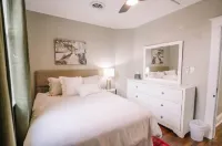 Spacious Central 3bd/2bath
