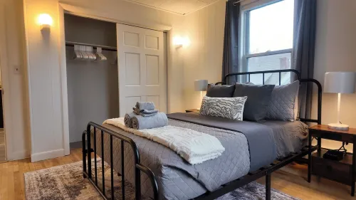 Newly Refreshed 3bd Spacious Unit Minutes from 290