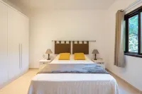 From the forest to the beach in a single experience! Hotels in 