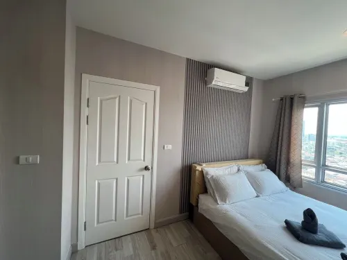 River view pool gym train market wifi