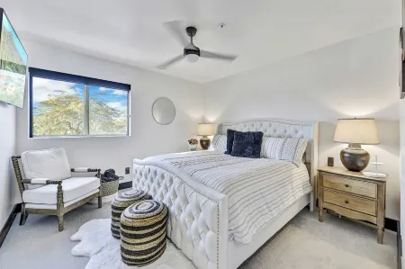 Luxury Home With Resort Style Backyard with Heated Pool/Spa High End Amenities