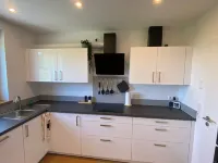 Newly renovated vacation apartment Hopfenblick 100sqm 6 persons roof terrace 테트낭 호텔