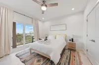 North Topsail Beach / Ocean Views, Hot Tub & Rooftop