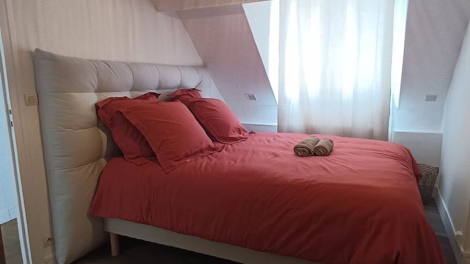 Cosy T2 apartment Hyper Centre Place Jeanne Hachette NEAR AIRPORT AND SNCF STATION