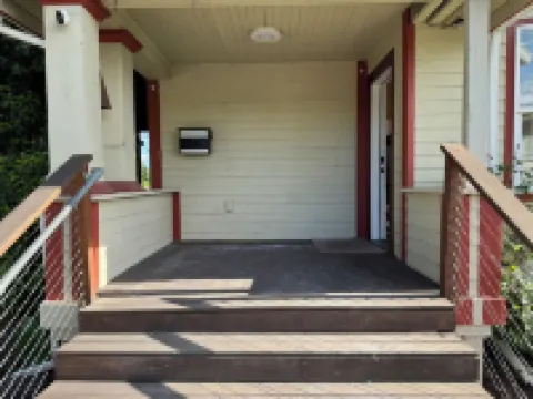 Spacious, Accessible Hillsboro Retreat – Deck, Grill & Family-Friendly Comfort