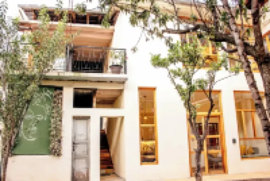 Charming Apartment in Cuenca’s Historic Center– Quiet and Abundant Natural Light Hotel di 