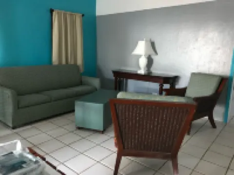 Charming 2-bedroom house in superb St Thomas with AC, WiFi