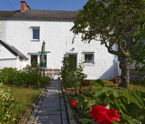 The "Smoking Fox Between the Meuse and Molignée rivers, relaxation and leisure!