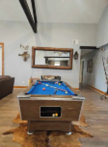 3-bedroom cozy relaxing home in Gun Barrel City with lots of amenities!