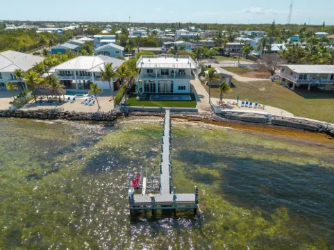 Ocean Front Vacation Home - Key Largo - 28 Day Minimum