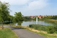 Towcester House - Spacious 3 Bedrooms, Garden, Free Parking, Smart TV