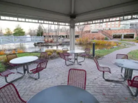 Miami styled living - Min to NYC Hotels in Edgewater