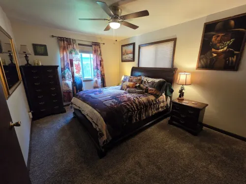 "Rocky Mountains Retreat: Skiing, Hiking, Red Rocks, Evergreen Lake Awaits You "