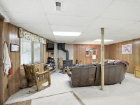 The Treehouse Lakes & Trails Cabin 3 Bedroom Cabin Hotels in Phelps