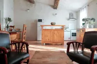 Charming gîte facing the Pic saint-loup