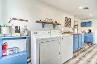 Updated Beattyville Ranch-Style Home w/ Yard! - WiFi