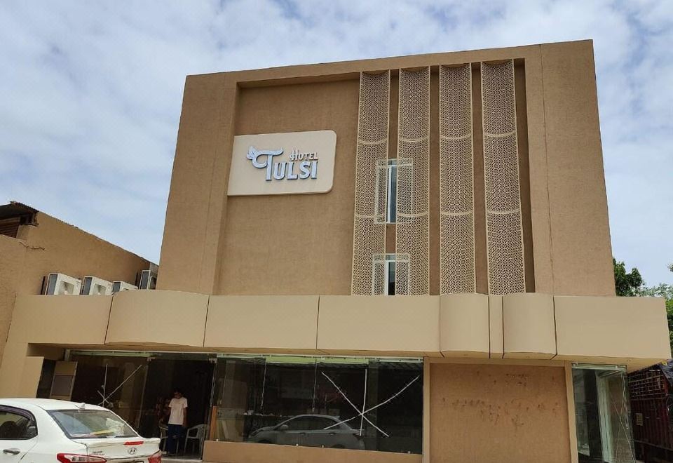 Hotel Tulsi 외관