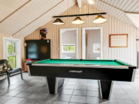 "Svenny" - 800m from the Sea