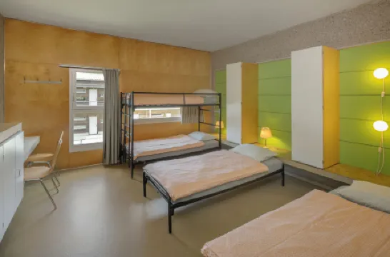 Lausanne Youth Hostel Jeunotel