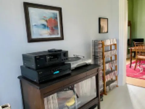 Victorian on Garden Best Location in Town