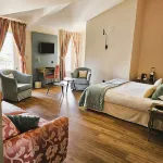 Château et Golf de Taulane Hotels in Trigance
