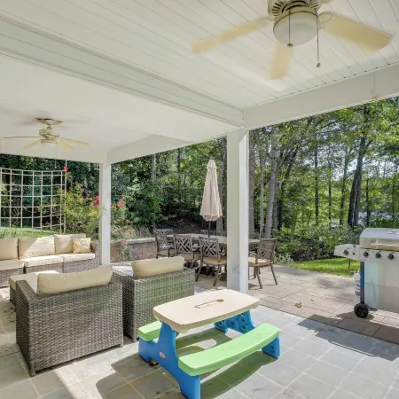 Waterfront Lusby Escape w/ Fire Pit & Kayaks!
