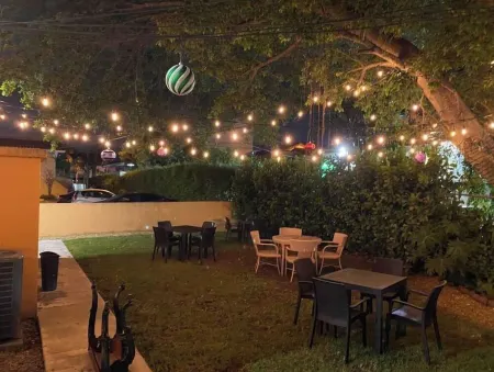 Serene Comfort in Heart of Miami Coral Gables