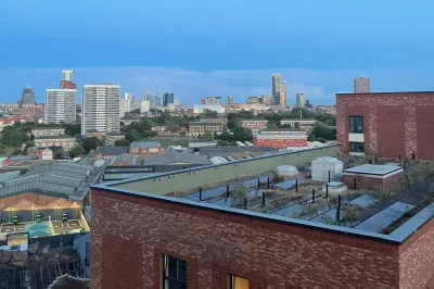 1 Bed Apartment- Sleeps 2, Parking, Pets Allowed Hotels near Smethwick Rolfe Street Railway Station