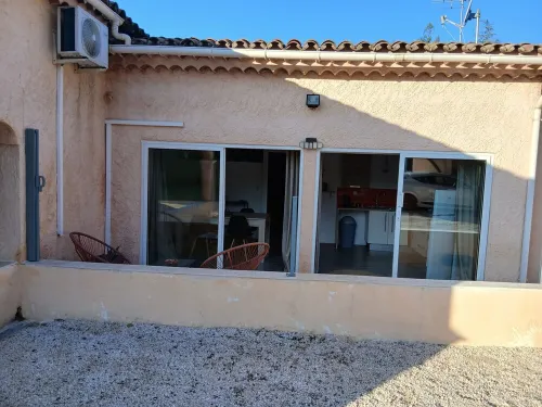 Cosy apartment in Provence Verte near the Gorges du Verdon فنادق في Barjols