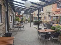 The Old Bell at Warminster 에딩턴 호텔