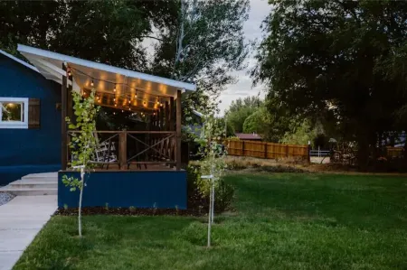 Updated cozy farmhouse Отели в г. Ричфилд