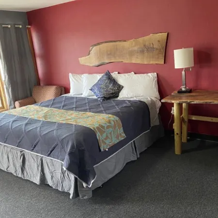 Tri-States Wood Inn