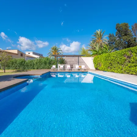 L'eresta - Villa With Private Pool. Free Wifi