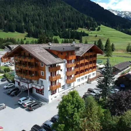 Alpine Studio w/ Balcony