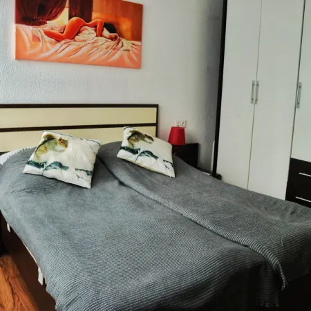 Ruhiger Bungalow am Hennesee mit Terrasse