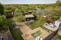 V Arendu A-Shalash u Yabloni Private House Hotels in 
