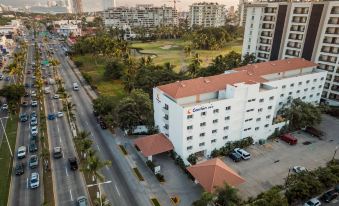 Comfort Inn Puerto Vallarta Golfside & Marina