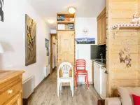 Studio 4 people Selection