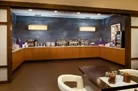 Holiday Inn & Suites CHARLESTON WEST by IHG - Breakfast