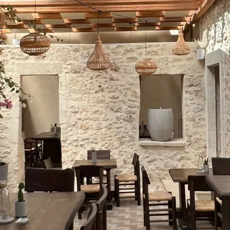 Manili Boutique Suites & Villas
