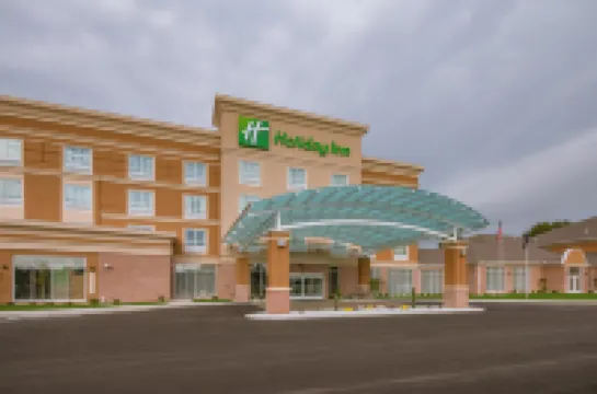 Holiday Inn MISHAWAKA - CONFERENCE CENTER by IHG โรงแรมใน