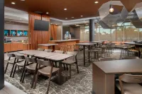 SpringHill Suites Punta Gorda Harborside - breakfast