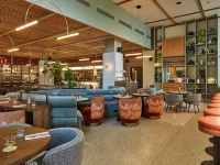 Tribe London Canary Wharf - breakfast