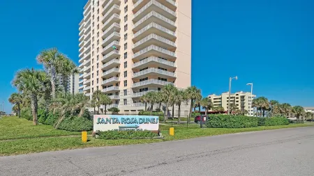 Santa Rosa Dunes 1053 Отели рядом с достопримечательностью «Pensacola Beach Gulf Pier»