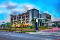 Soll Marina Hotel & Conference Center Bangka Hotel a Central Bangka Regency