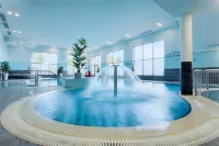 McWilliam Park Hotel - Pools